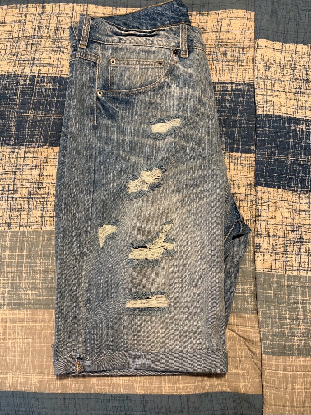 Men's Light Blue Distressed Denim Shorts Size 32